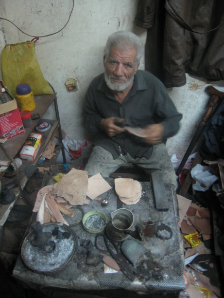 <a class="fancybox" rel="gallery-images" href="https://cuipcairo.org/sites/default/files/styles/largest/public/mohammed_sharawi_shehata_ibrahim.jpg?itok=auf4ia48" title="Mohammed Sharawi the shoemaker">Enlarge</a><br >2013, Dec 18, 12:12am<br>Mohammed Sharawi the shoemaker